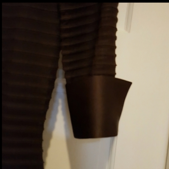 JS Collection gown - Picture 5 of 6